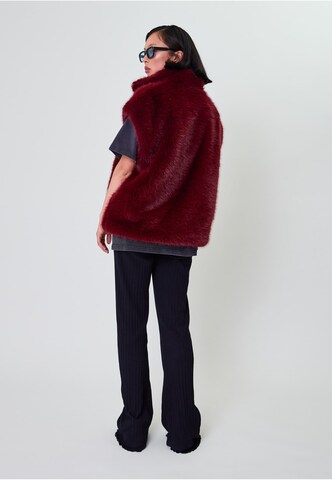 Gilet 'Trixie' OH APRIL en rouge