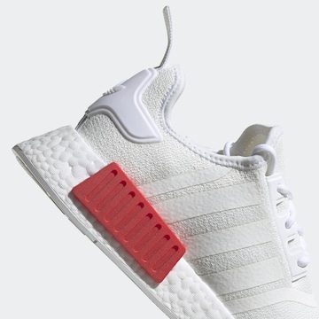 Sneaker bassa 'Nmd_R1' di ADIDAS ORIGINALS in bianco