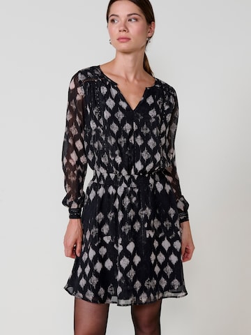 Robe KOROSHI en noir : devant