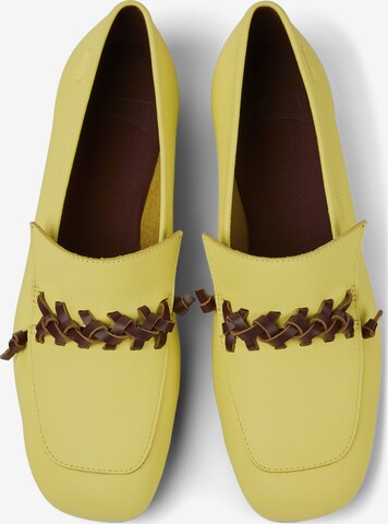 CAMPER Classic Flats 'Casi Myra' in Yellow