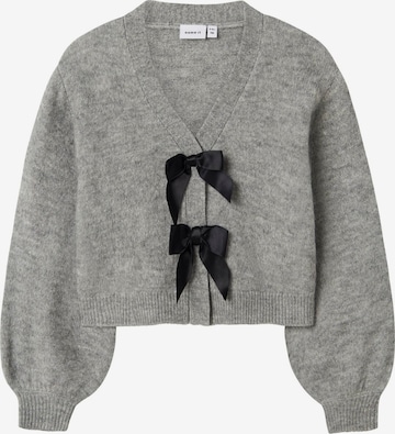NAME IT - Cárdigan en gris: frente