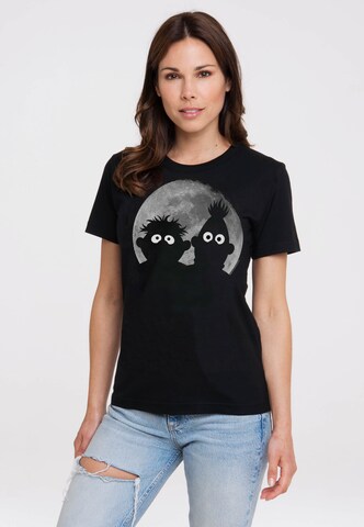 LOGOSHIRT Shirt 'Sesamstrasse - Ernie & Bert | Mond' in Zwart: voorkant