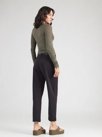 NAPAPIJRI Regular Cargo trousers 'ARABBA' in Black