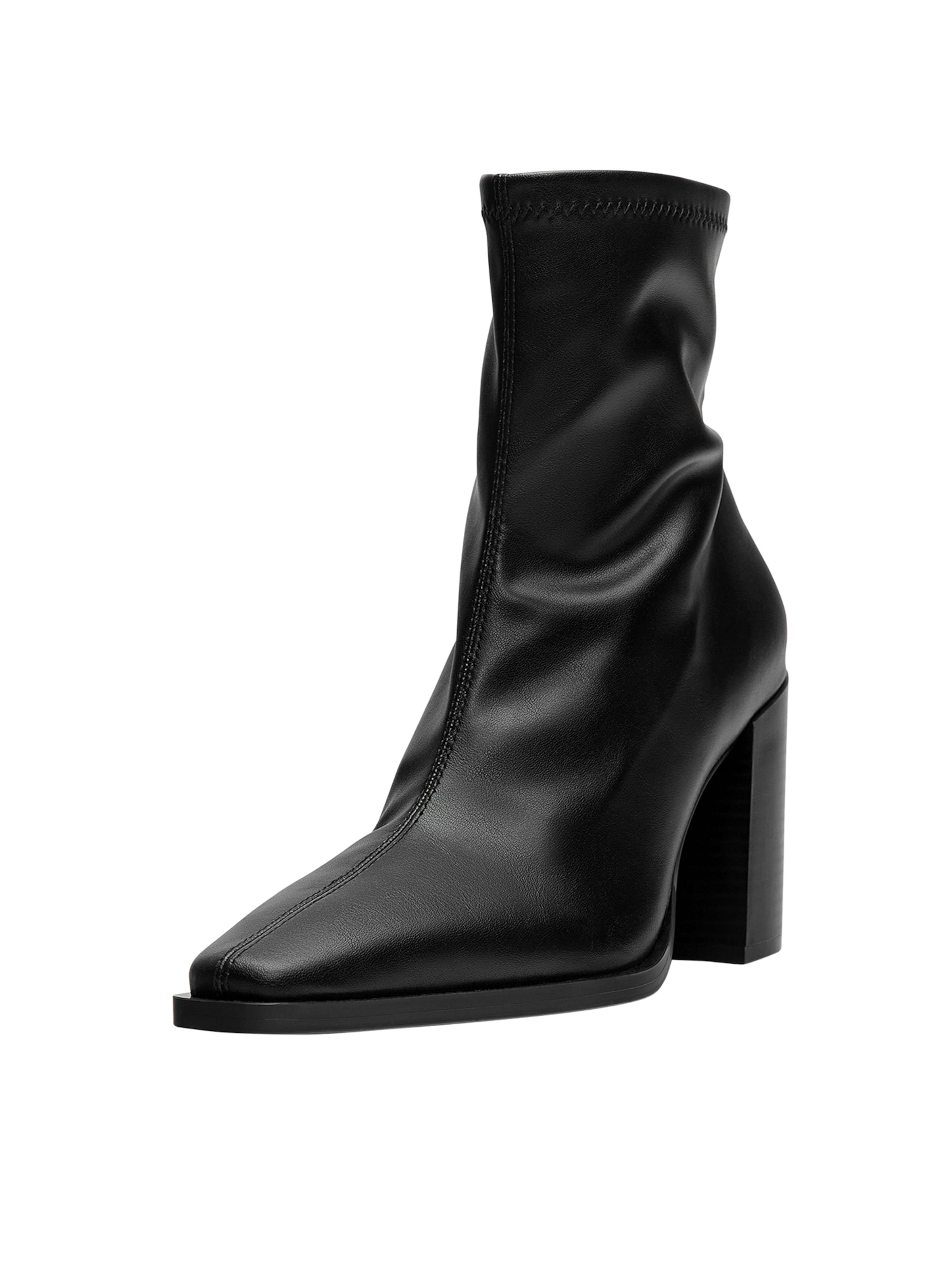 Pull&Bear Nilkkurit värissä musta: etupuoli