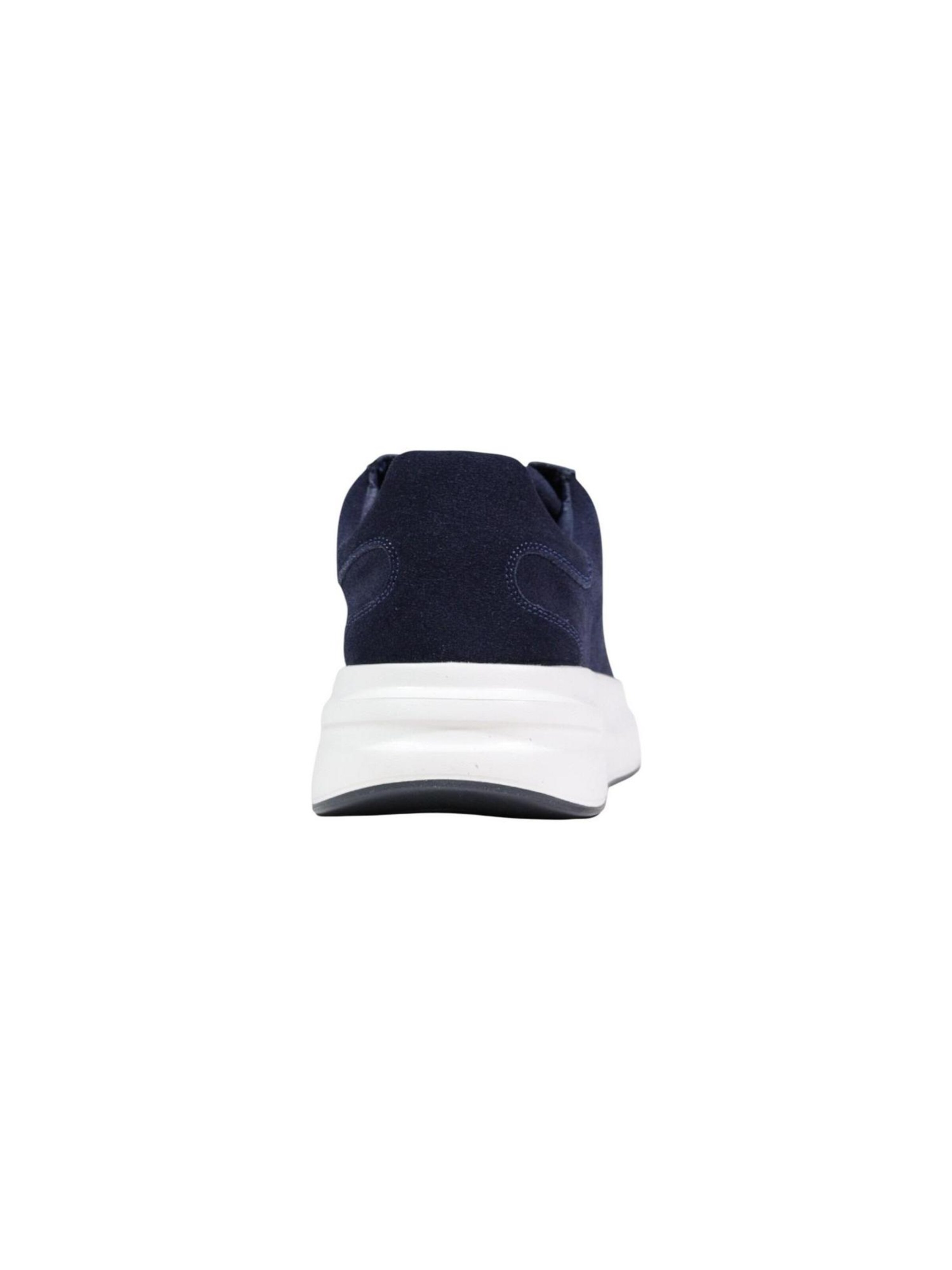 Sneaker bassa 'ELBA FMTLBA SUE12' di GUESS in blu