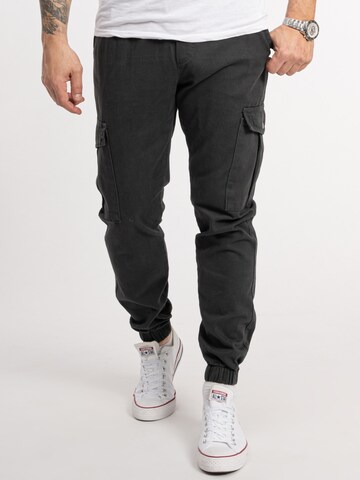 Rock Creek Tapered Cargo Pants in Grey: front