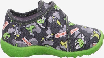 SUPERFIT Huisschoenen 'Spotty' in Grijs