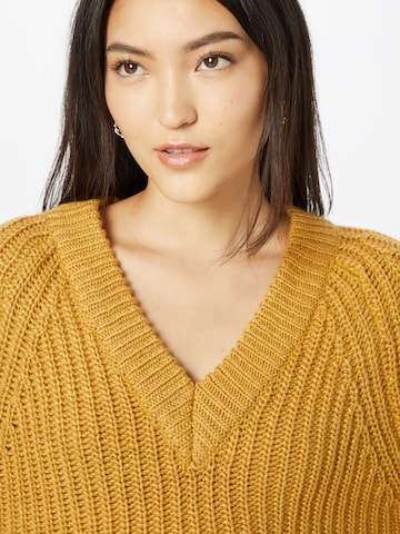 Pull-over 'Jamalia' OBJECT en jaune