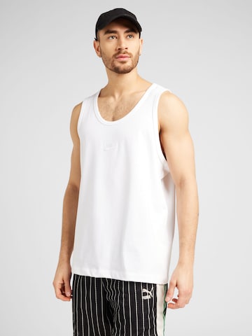 Nike Sportswear Shirt 'ESSENTIAL' in Wit: voorkant