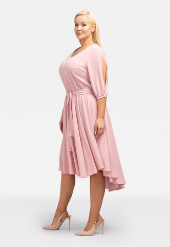 Robe de cocktail ' OLIWIA ' Karko en rose