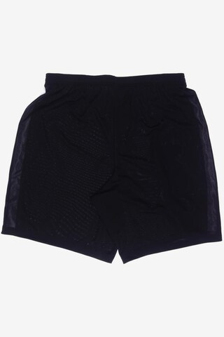 NIKE Shorts in 38 in Black