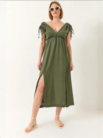 Robe Bianco Lucci en vert : devant