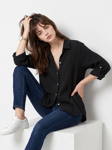 TorWeit Oversized Shirt in Black