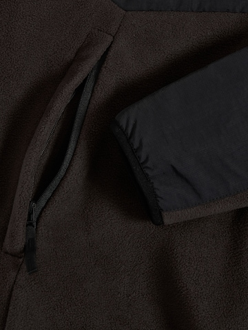 HALO Fleecejacke in Braun