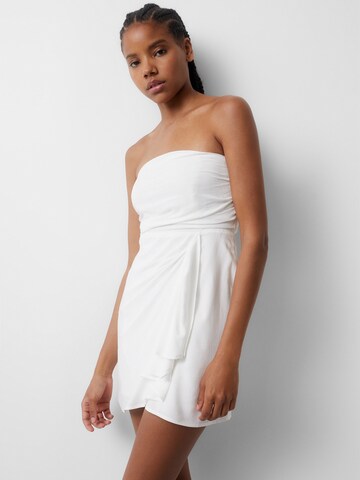 Pull&Bear Summer Dress in White: front