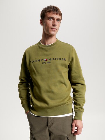 TOMMY HILFIGER Sweatshirt in Grün: Vorderseite