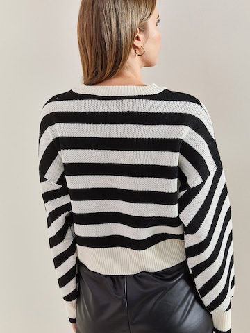 Bianco Lucci Свитер в Белый