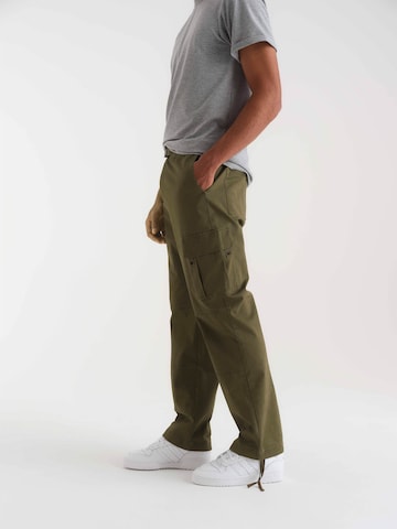 ABOUT YOU x Kevin Trapp Regular Cargo trousers 'Joscha' in Green