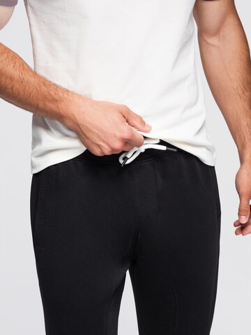 Ombre Tapered Broek in Zwart