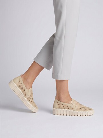 ILSE JACOBSEN Classic Flats 'Tulip' in White: front