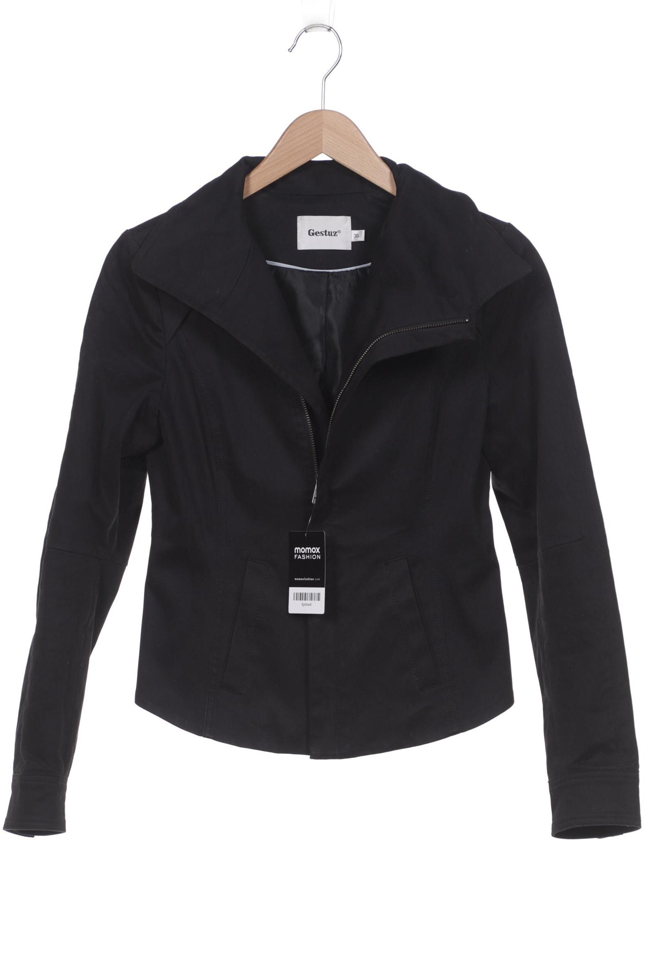 Gestuz Jacket & Coat in S in Black: front