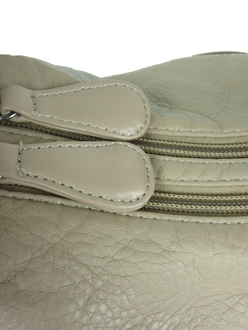 Kumixi Schultertasche in Beige