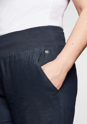 SHEEGO - Loosefit Pantalón en azul