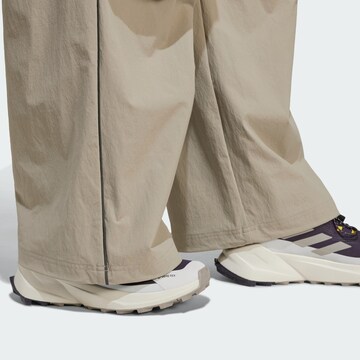 ADIDAS TERREX Wide leg Broek 'Adidas x National Geographic' in Beige