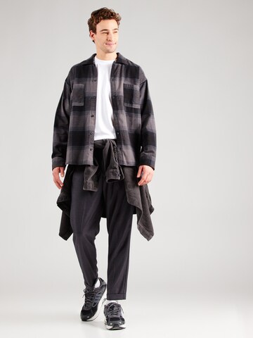 JACK & JONES Comfort Fit Skjorta 'JCOREFLEX DARREN' i svart