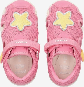 Chaussures ouvertes GEOX en rose