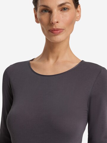 Hanro Undershirt in Grey