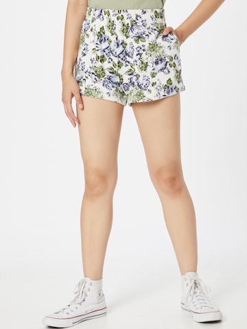 LEVI'S ® Loosefit Byxa 'Marty Sweatshort' i vit: framsida