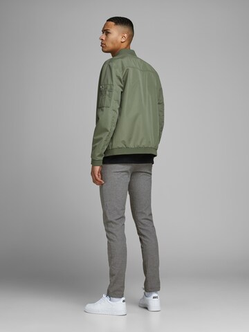 JACK & JONES Liibuv Chino-püksid 'Marco Kenso', värv hall