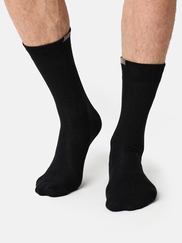 Nur Der Socks in Black: front