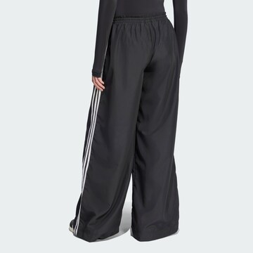 Wide leg Pantaloni 'Adilenium Season 3' di ADIDAS ORIGINALS in nero