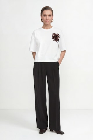 Tricou de la Rich & Royal pe alb