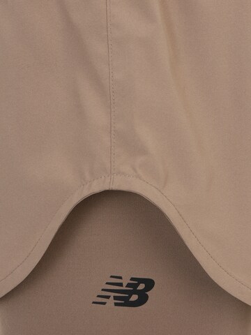 new balance Regular Sportshorts 'Relentless' in Braun