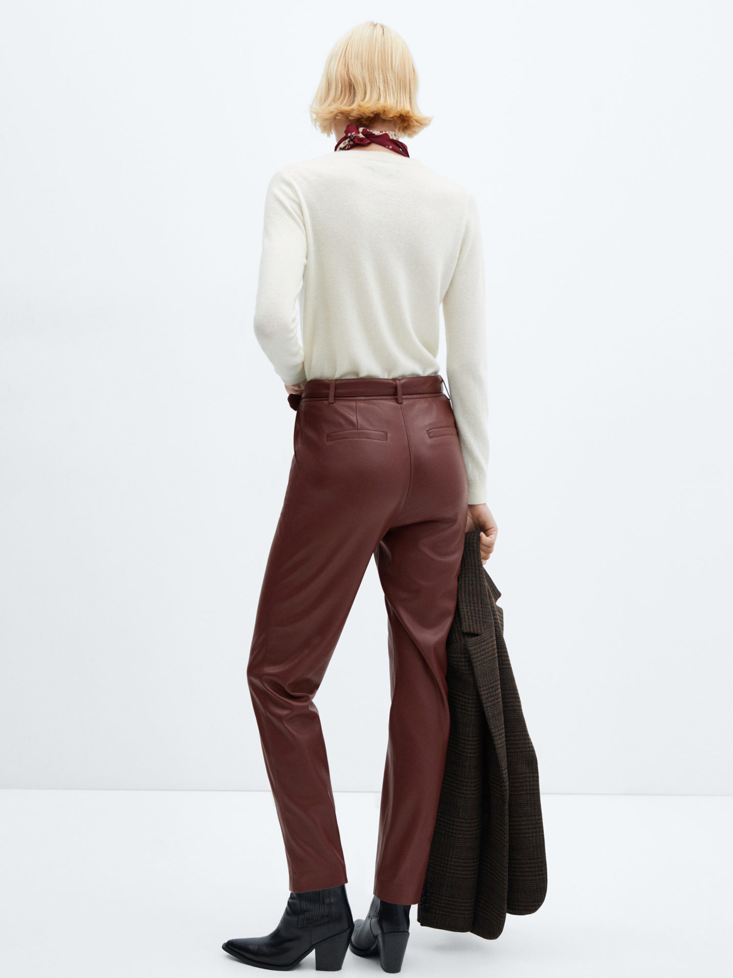 Pantalon rouge 2025 mango