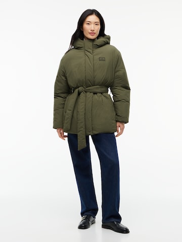 Tommy Jeans Zimní bunda – zelená