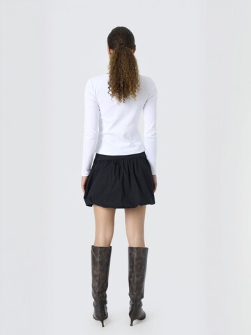 Haut ' MimiRS ' Résumé en blanc : derrière