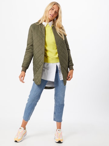 Veste mi-saison 'VMHAYLE' VERO MODA en vert