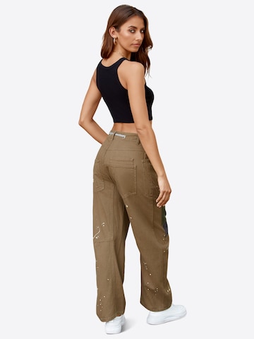 Imily Bela Baggy Farkut värissä vihreä: takapuoli