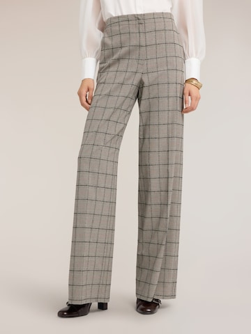 Wide leg Pantaloni di MOTIVI in grigio