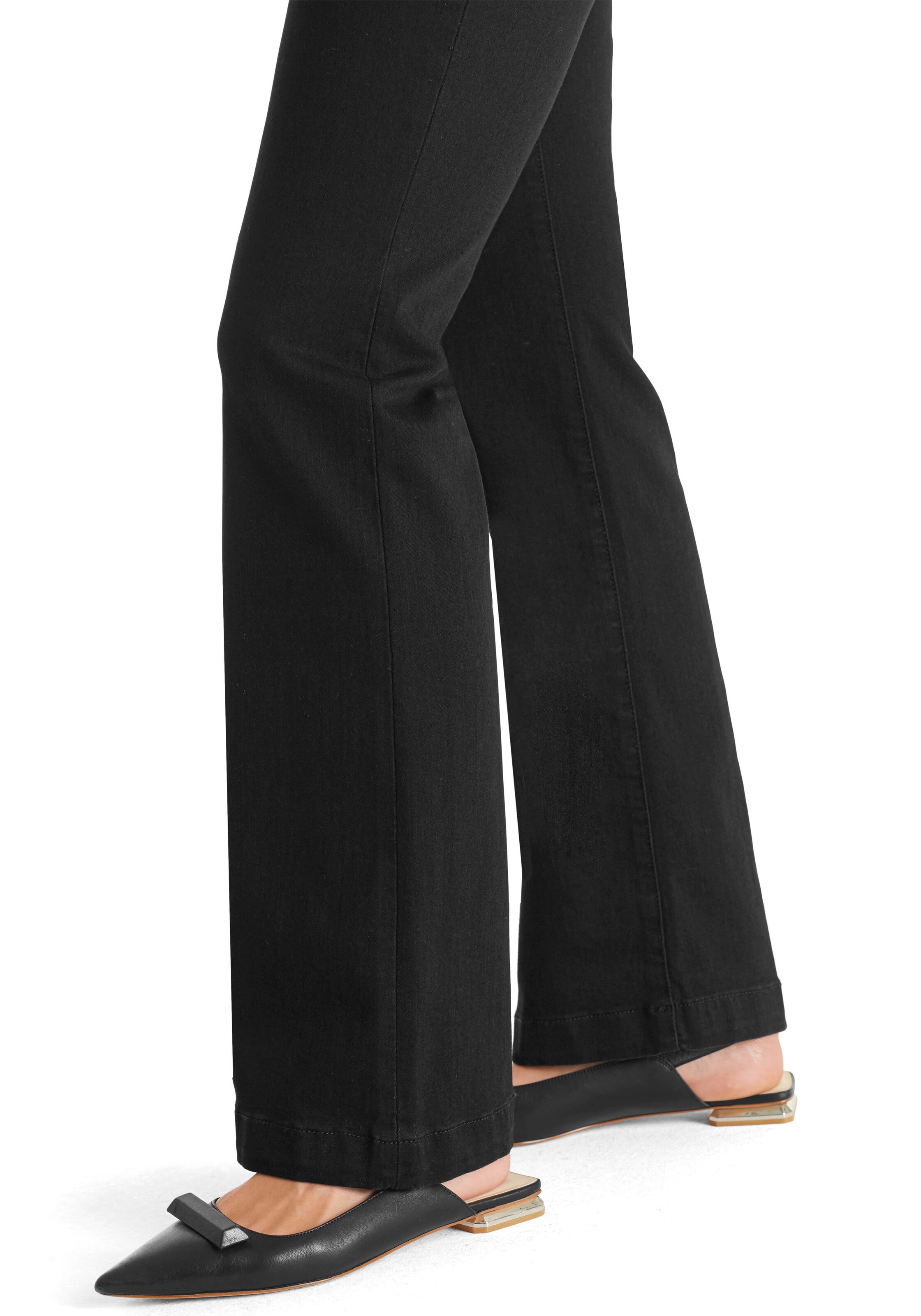Marc Cain Boot cut Jeans in Black