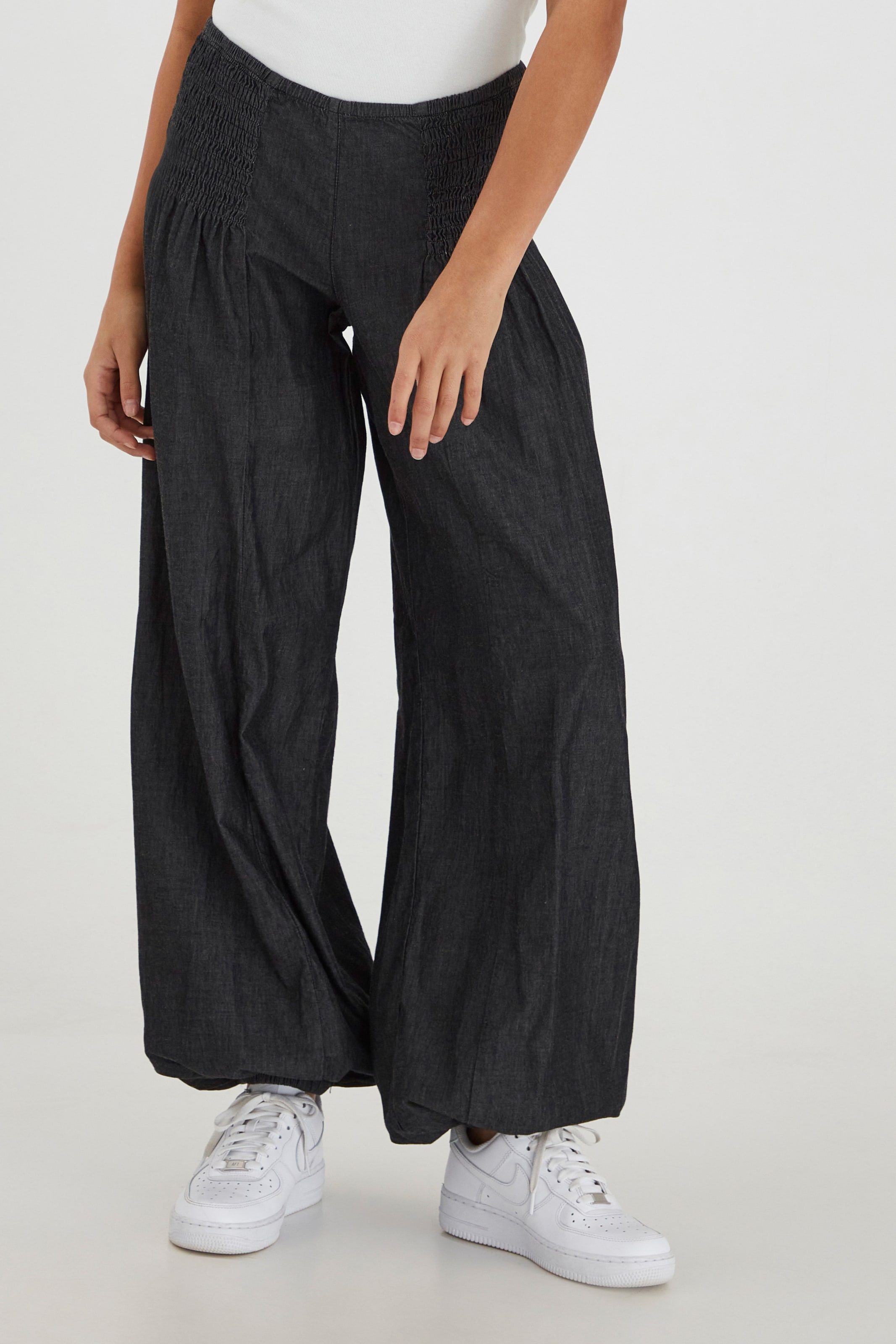 PULZ Jeans Wide leg Harem Pants 'Jill' in Black ABOUT YOU