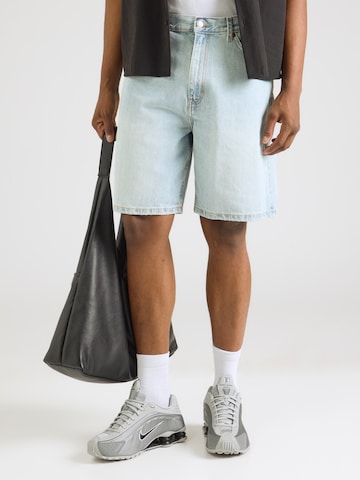 Loosefit Jean 'Galaxy' WEEKDAY en bleu : devant