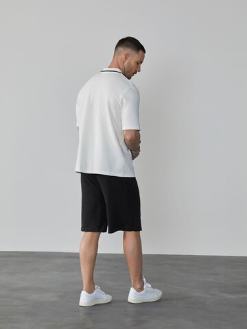 DAN FOX APPAREL Regular Shorts 'Miguel' in Schwarz