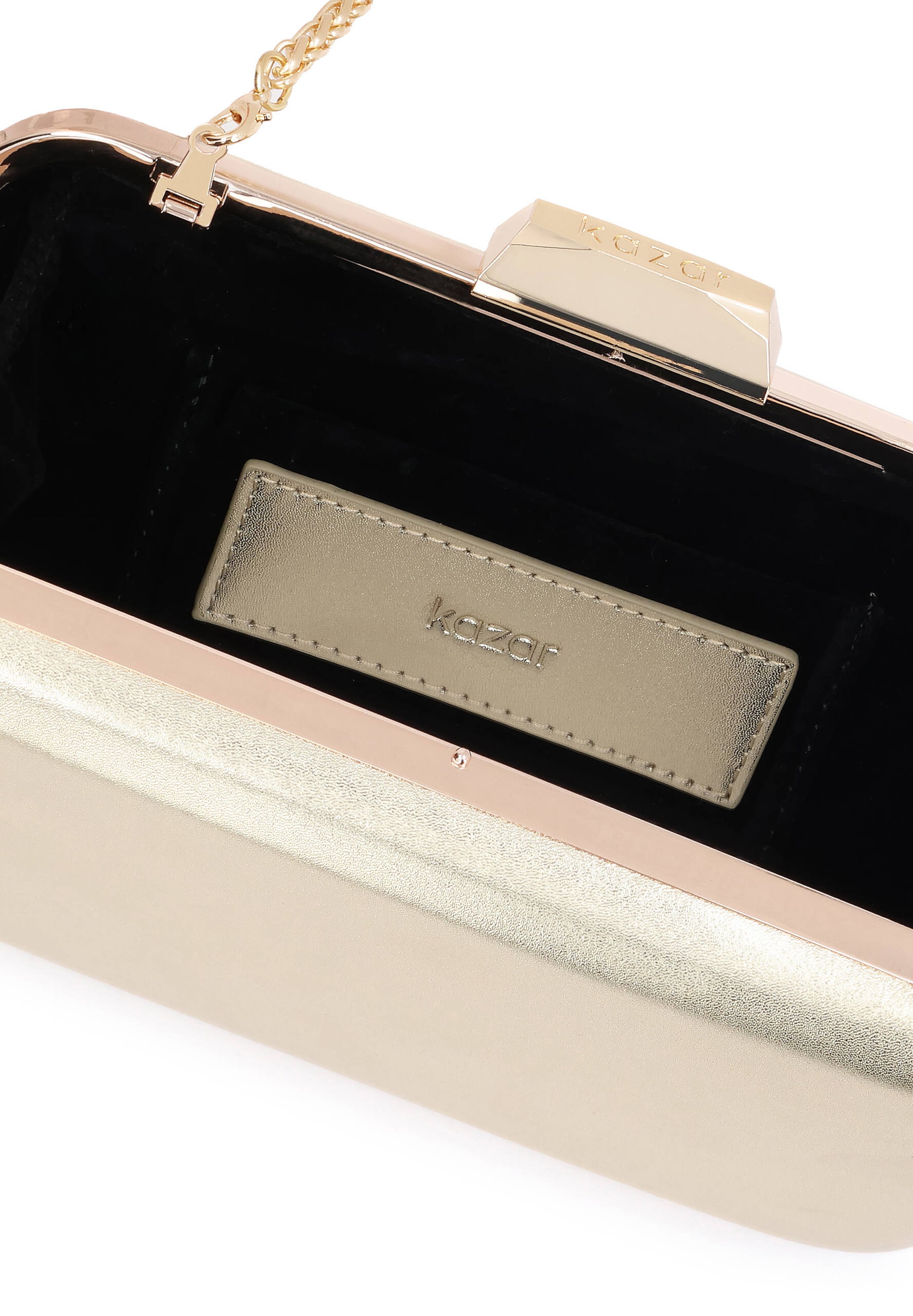 Pochette Kazar en or
