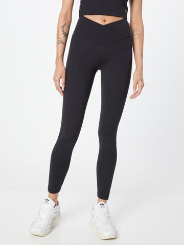 Casall Skinny Sports trousers in Black: front