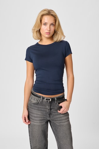 My Essential Wardrobe Shirt in Blue: front